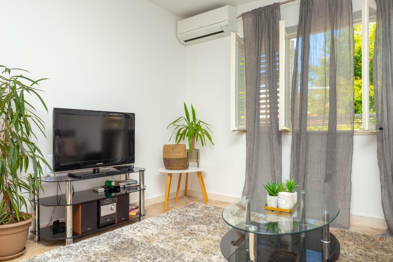 Hedera Estate, Hedera A18 Apartment *